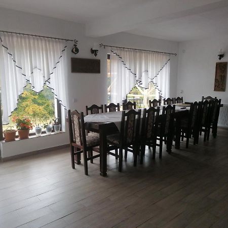 Conacul Elenei Villa Poiana Mărului Екстериор снимка