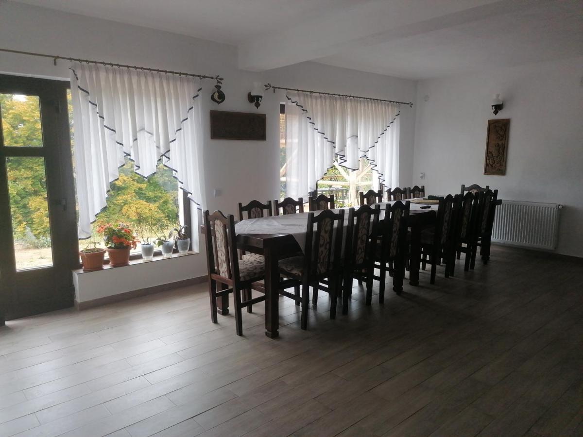 Conacul Elenei Villa Poiana Mărului Екстериор снимка